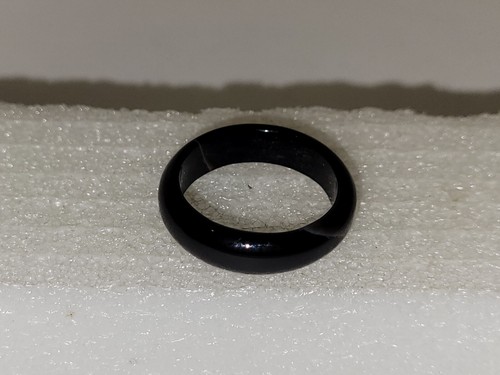 Black Glass Ring Size 7 - Picture 3 of 3