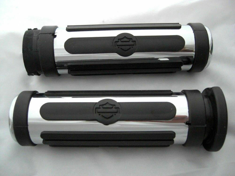 Harley OEM NEW Chrome and Rubber Hand Grips - Small -Pair - 56246