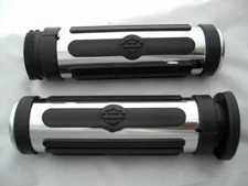 Harley OEM NEW Chrome and Rubber Hand Grips - Small -Pair - 56246-96A USA MADE