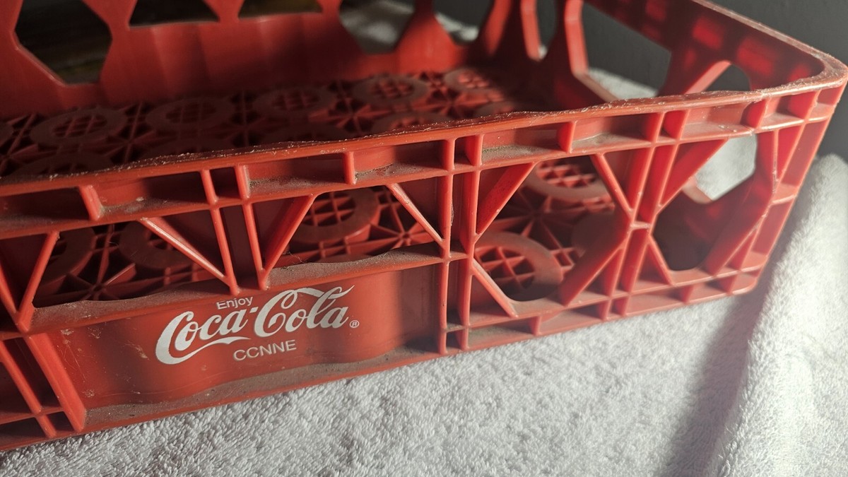 Coca-Cola CCNNE 24-Bottle Plastic Crate for 20oz, Red Stackable