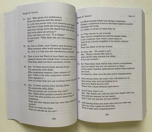 The Holy Qur'an: An English Translation by Dr. Nazeer Ahmed ( FREE SHIPPING ) - 第 6/11 張圖片