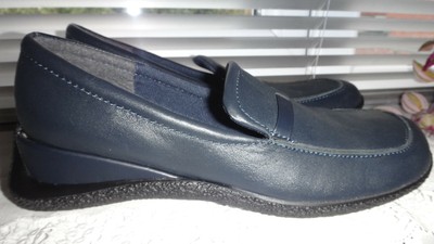 ladies navy flat shoes size 7