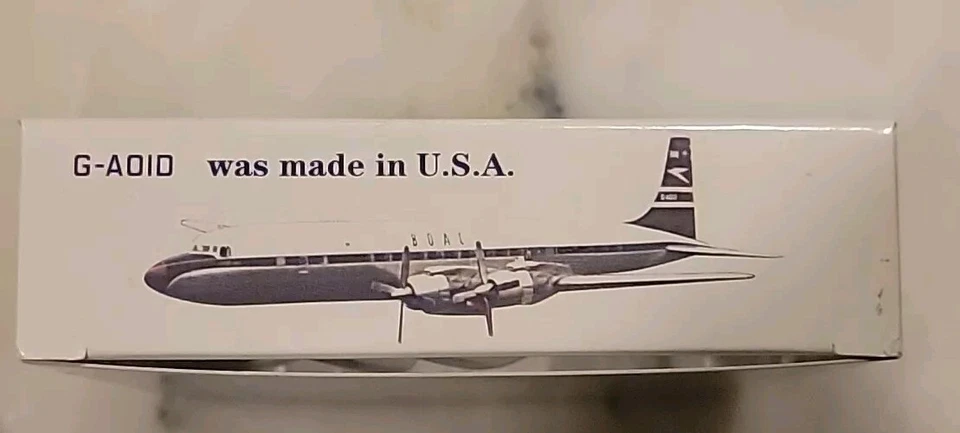 AeroClassics 1:400 BOAC British Airways  G-AOIO Heritage Collection Store Stock  - Image 3 of 4