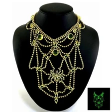 Glamorous Necklace ' Spider ' Vintage Vaseline Uranium Glass