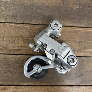 Shimano FD-A105 105 Golden Arrow Front D Umwerfer TOPZUSTAND (Gebraucht) in Luzern für CHF 29