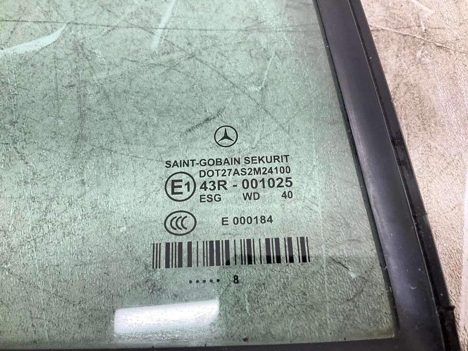03-09 Mercedes-Benz E350 W211 Ventana Ventilación Trasera Derecha Vidrio Fabricante de Equipo Original Foto 3 de 4
