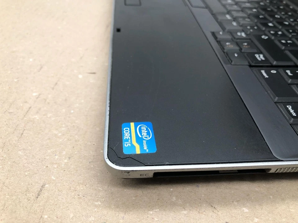 Dell Latitude E6530 · i5-3320M · 8GB · 240GB, foto 3 di 5