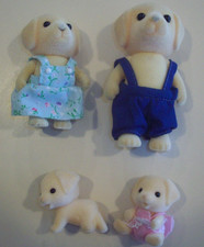 Epoch Calico Critters Figure Lot Yellow Labrador Family