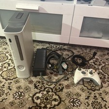 Microsoft Xbox 360 Console White 60GB Aurora with controller and wires