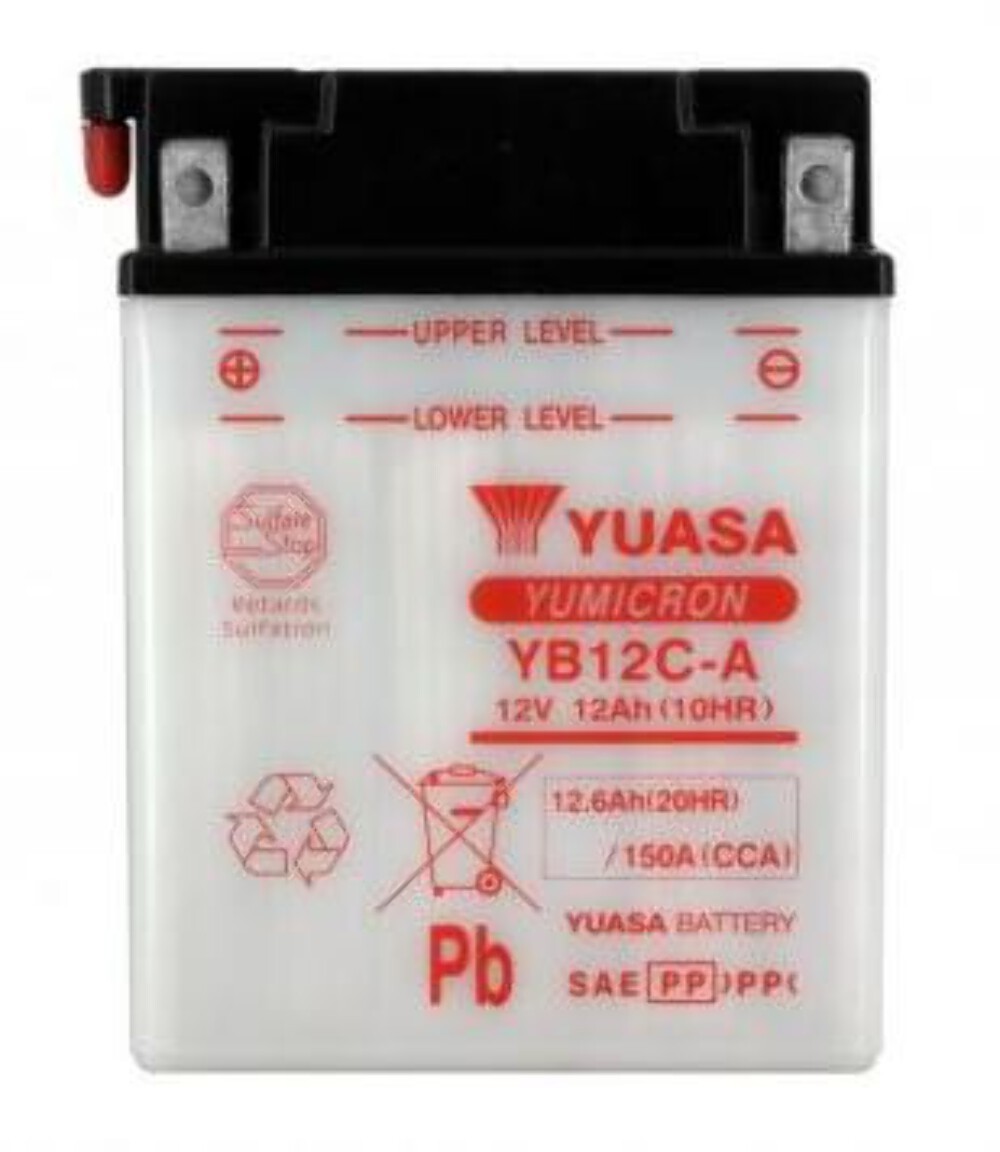Batterie Yuasa YB12C-A pour résoudre les problèmes de démarrage hiver