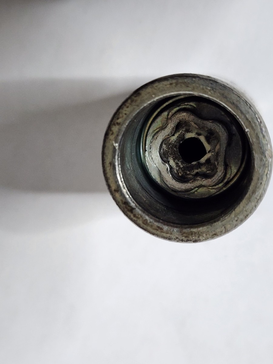 McGard Wheel Lock Key 046155 Read Description M04 for sale online