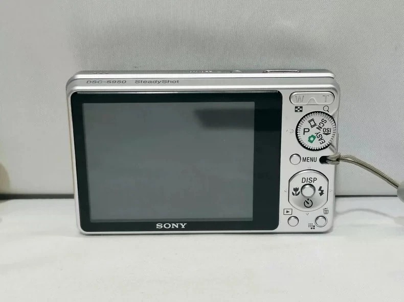 Sony Cyber-shot DSC-S950 10.1MP 4x Optical Zoom Digital