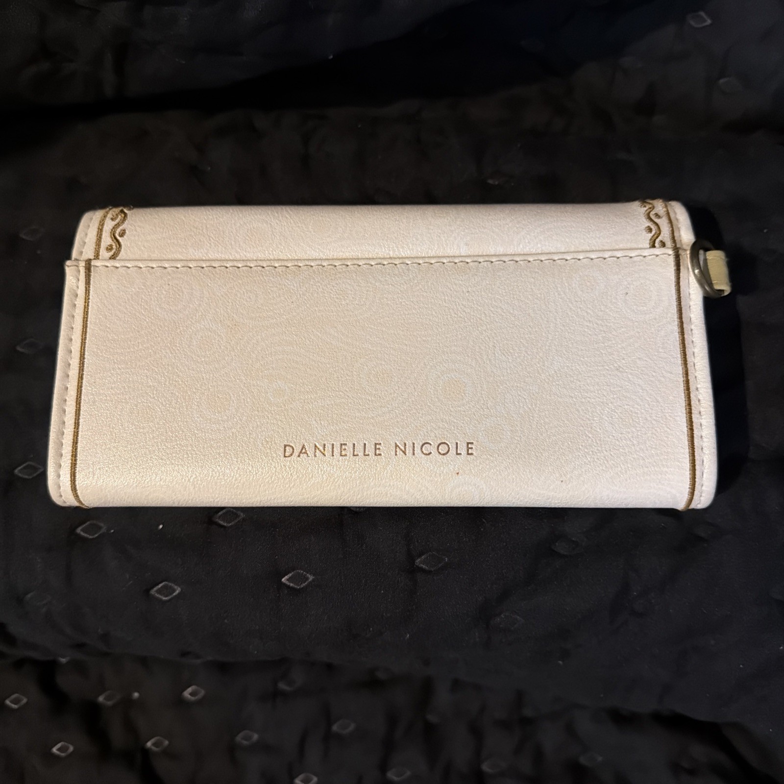 Danielle Nicole Zelda Wallet - image 2