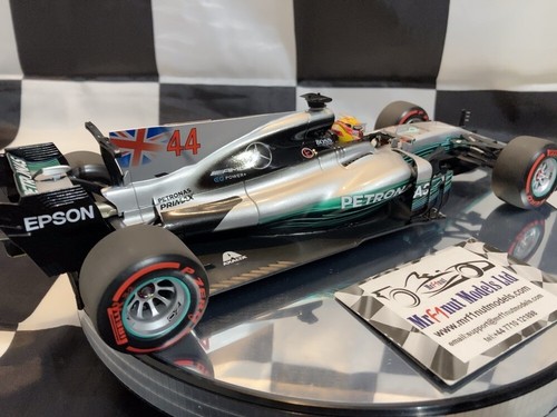 1:18 MINICHAMPS 186170044 Lewis Hamilton Mercedes AMG W08 Welt Champion 2017 - Bild 24 von 24