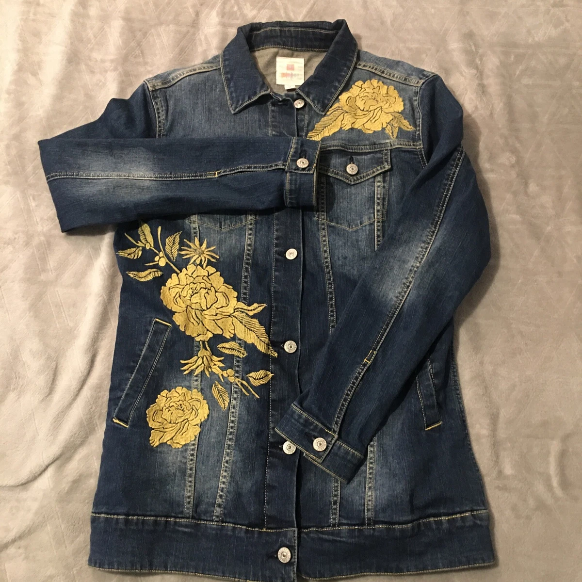 Blue jean shop jacket with roses