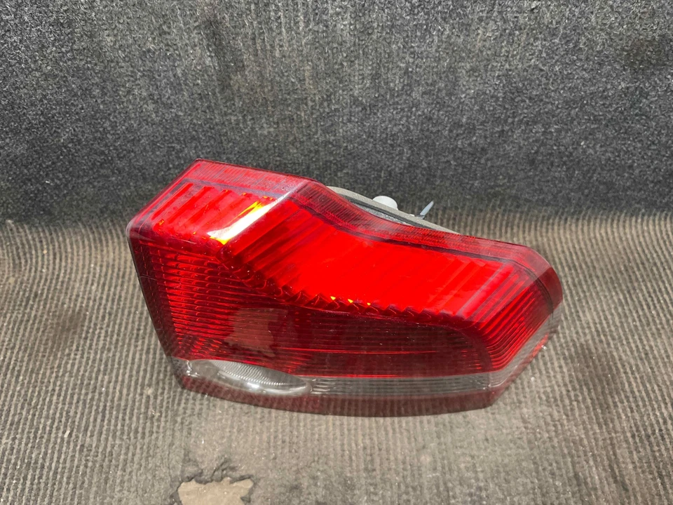 Fits 2004-2007 Volvo 40 Series Right Taillight Assembly OEM:306983479 Foto 4 de 4