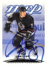 2003/04 MVP #421 Jarkko Ruutu Canucks Signed Auto *G1862