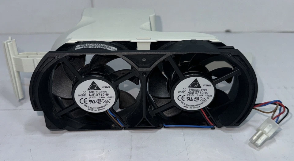 Genuine Xbox 360 Fat Internal 4 Pin Cooling Fan & Caddy X801127-001 Tested Works - Image 4 of 4
