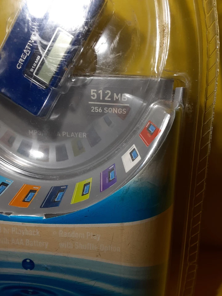 Creative ZEN Nano Plus FM Radio Voice Recorder 512 MB MP3 WMA Media Player Blue. - Image 4 of 4