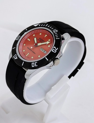 Vintage Seiko Diver's 17-Jewels D&D Automatic Japanese Men's 6309 Wristwatch - Picture 2 of 5