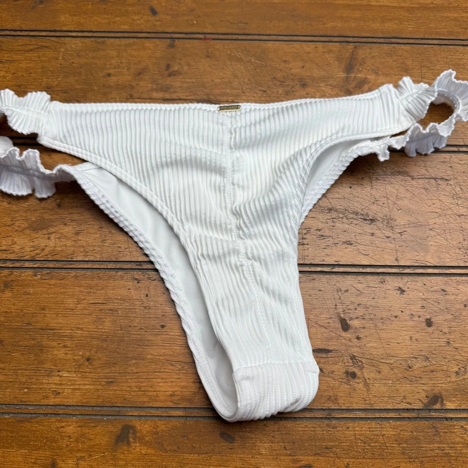 Parte inferior de bikini Hollister Swim blanca con volantes acanalados talla L Foto 3 de 4