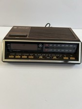 Vintage GE AM FM Clock Radio Dual Alarm Woodg...