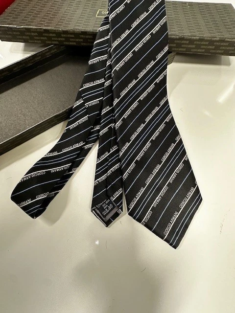 Nueva corbata tejida de seda pura Armani Collezioni L58" x 4" W Foto 2 de 4