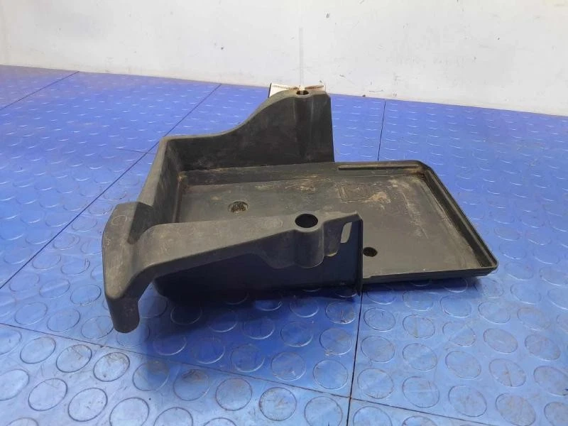 2015 - 2019 年斯巴鲁 Legacy Outback 电池托盘托架 正品 原始设备制造商 882122AL00A — 第 2/4 张图片