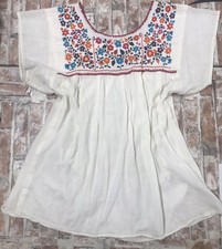 HANDMADE White cotton hand FLORAL embroidered MEXICAN peasant top Women's S/M