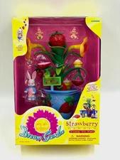 DREAM GARDEN STRAWBERRY GARDEN TIME TO EAT PLAYSET 1997 TRENDMASTERS