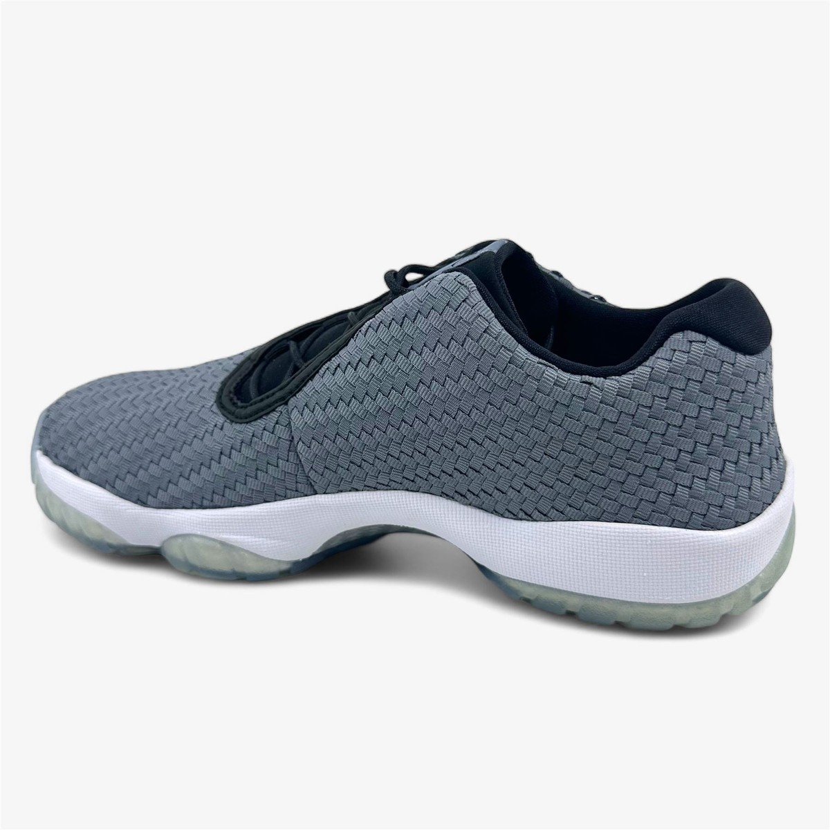 jordan future 10.5