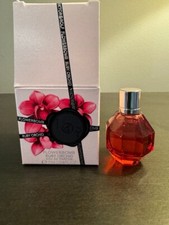Flowerbomb Ruby Orchid Viktor&Rolf 香水- 一款2021年女用香水