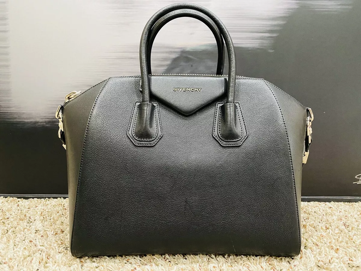 Medium GIVENCHY Antigona Sugar Leather Satchel Grained Black