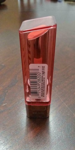 Bálsamo labial rico en color L'Oréal Paris, rubor audaz 420 - sin sellar, con tintas, descolorido - Imagen 4 de 4