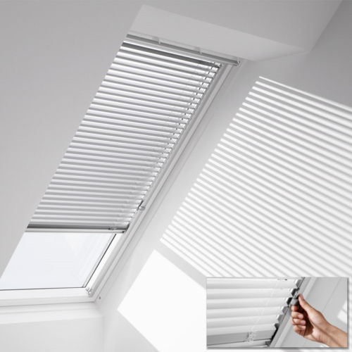 Store Velux persienne blanc contre les reflets du soleil modèle PAU 104