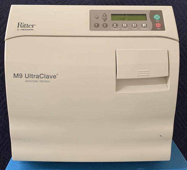 Midmark M9 UltraClave Automatic Sterilizer Steam M9022 (1004 cycle