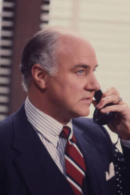 Peter Michael Goetz in the tv series 'Braker'- 1985 Old Photo 1