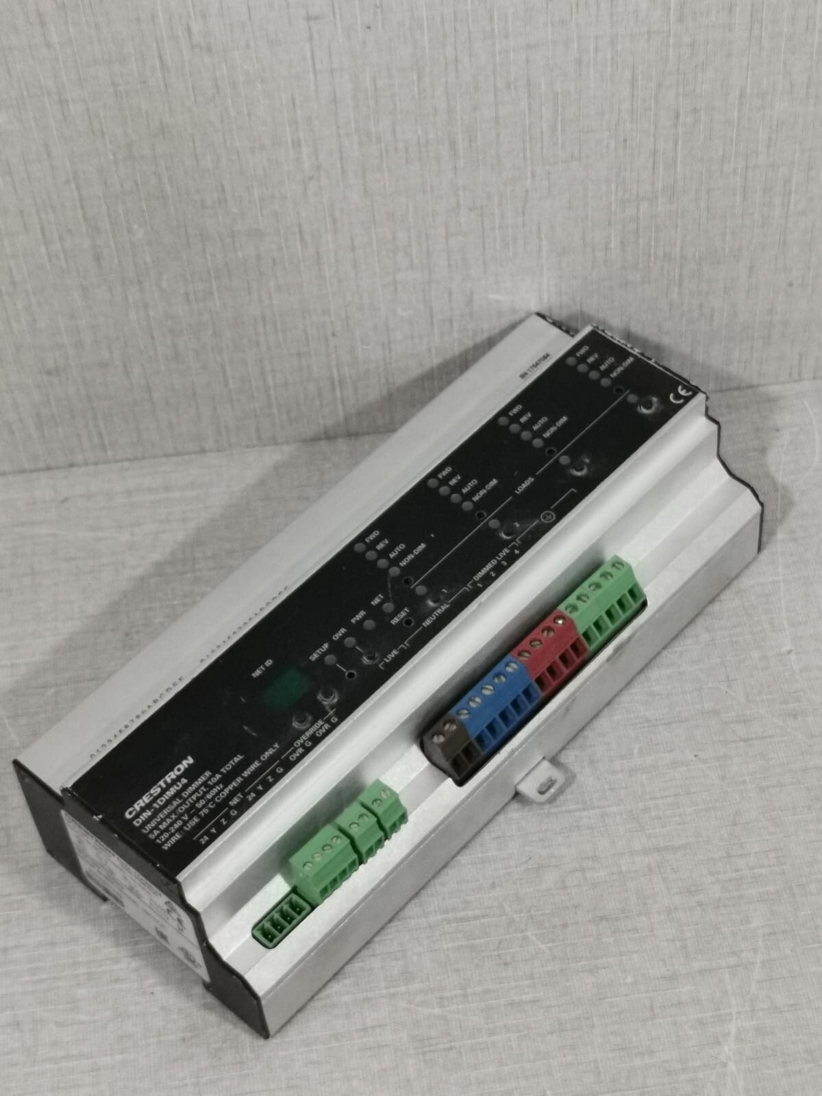 CRESTRON DIN-1DIMU4 CHANNEL UNIVERSAL DIMMER DIN RAIL MOUNT  
