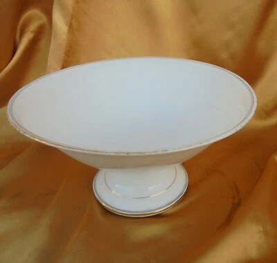 ancienne Coupe Montée Compotier en Porcelaine - Photo 1/4
