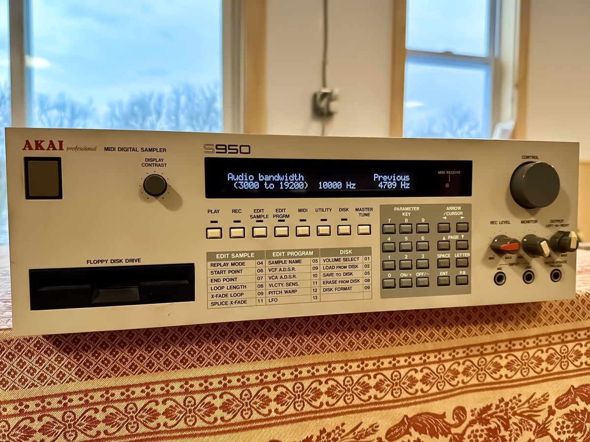 Akai s950 MIDIデジタルサンプラー MATRIXSYNTH: Akai S950 MIDI Digital Sampler