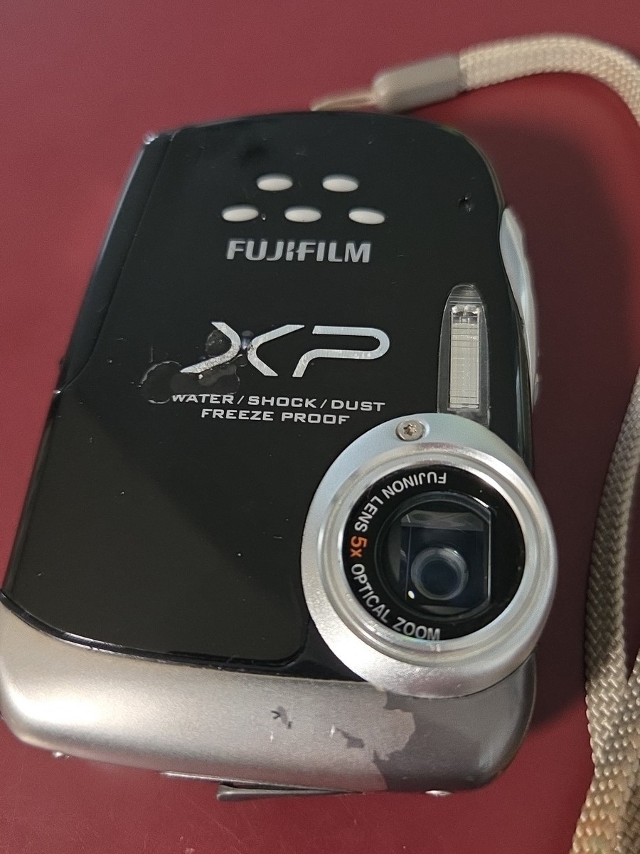 FINEPIX XP10 12.2MP Fujifilm Digital Camera Waterproof | eBay