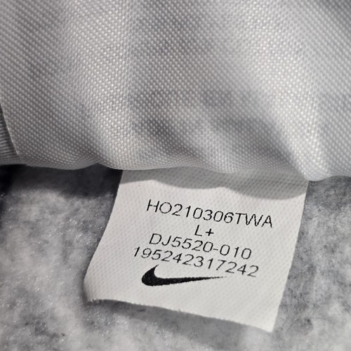 Nike Sportswear Sweatpants Big Kids' Boys Large + 28x27 Fleece Joggers Tapered - Picture 8 of 20