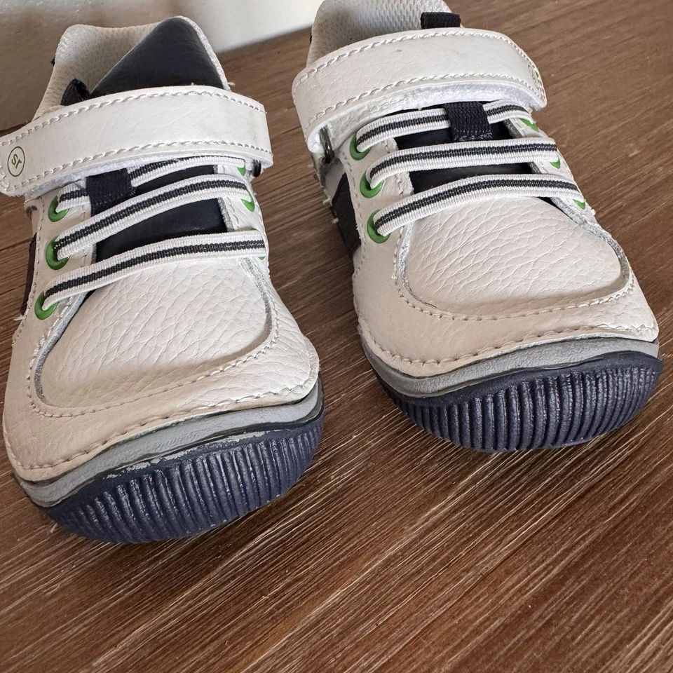 Stride Rite Kids Boys SRTech Wes White Navy Stripe Athletic Sneakers Size 7M - Image 2 of 4