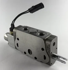 26043018 Hydraulic Control Valve Section/Solenoid thumbnail 2