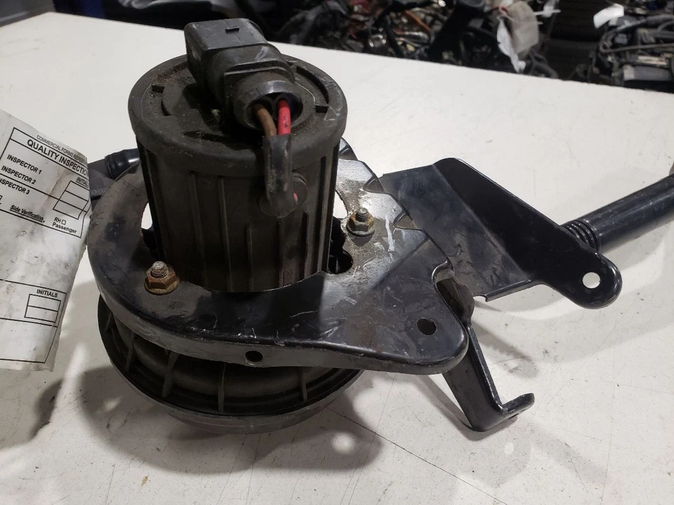 Bomba de smog de inyección de aire - Audi A4 B6 2004 - Se adapta a 00-09 OEM 8E0906613D Foto 4 de 4