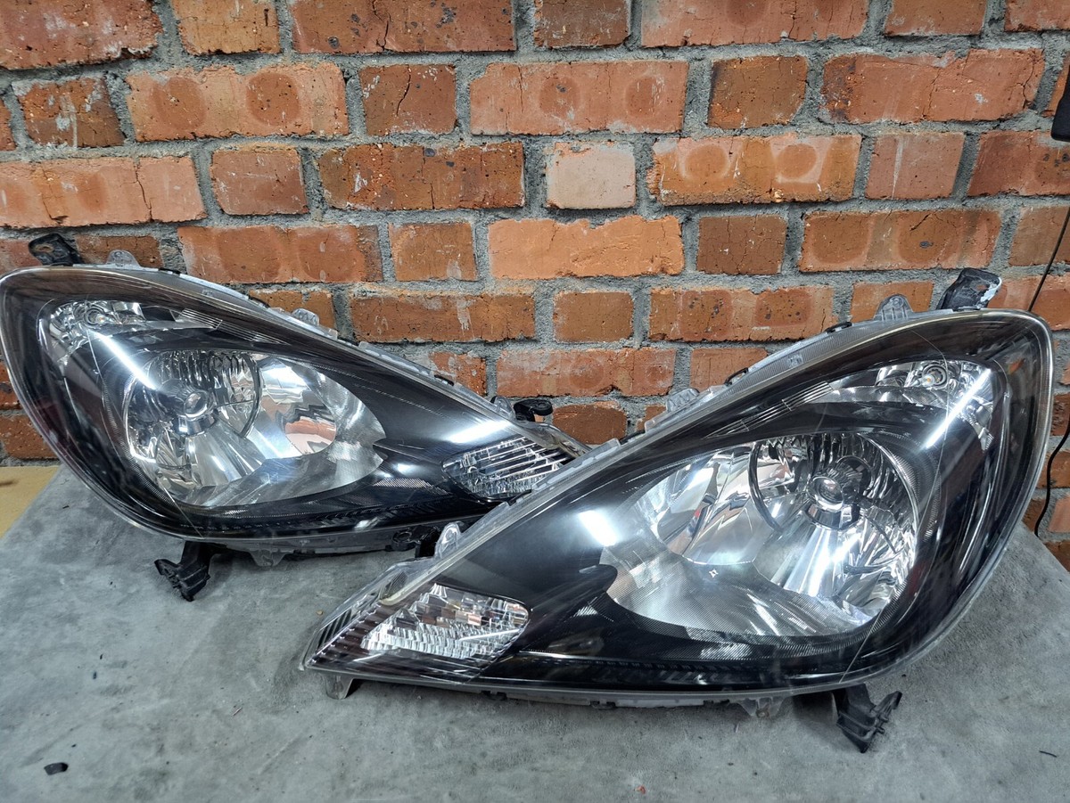 ge8ヘッドライト 11-13 HONDA GENUINE FIT RS DBA GE8 GP1 LEFT & RIGHT HEADLIGHTS