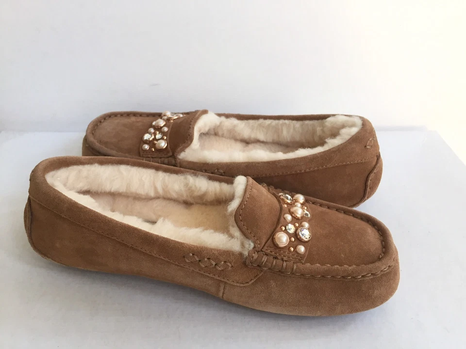 UGG ANSLEY BRILLANTE SWAROVSKI CRISTAL CASTAÑO MOCASÍN EE. UU. 12 / UE 43 / REINO UNIDO 10,5 Foto 3 de 4