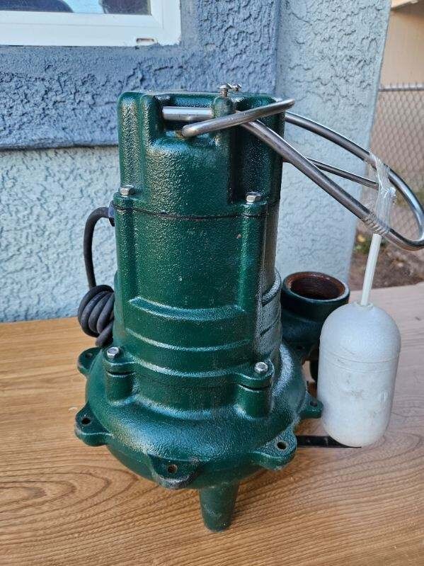Zoeller WasteMate 2670001 Sewage Pump 1/2 HP Automatic HeavyDuty Submersible eBay