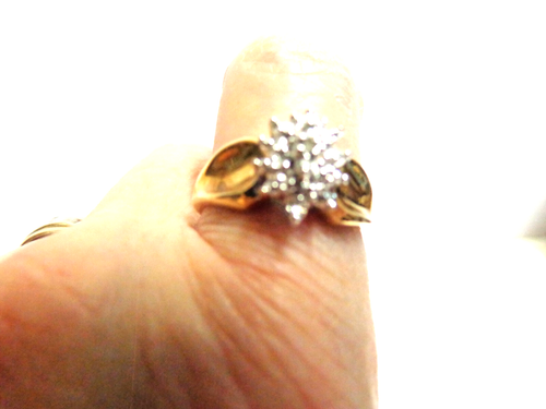 10kt yellow gold diamond ring sz 8 wgt 3.1 tcw .10 cluster design - Picture 6 of 11