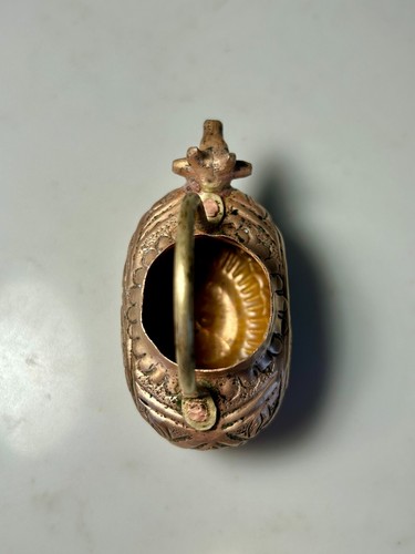 19c Vintage Handmade Brass Copper Holy Water Pot, India - Picture 5 of 9